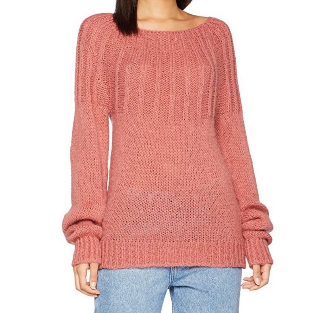 NWT Anthropologie Fuzzy Knit Mohair Blend Sweater size Medium.   G25